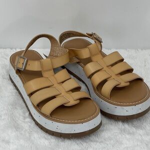 Target UNIVERSAL THREAD  Tan Platform Sandals WOMENS SIZE 11
